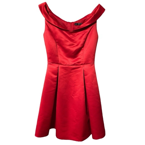 Zara Mini Women’s Size XS Red Skater Satin Dress - Picture 2 of 3